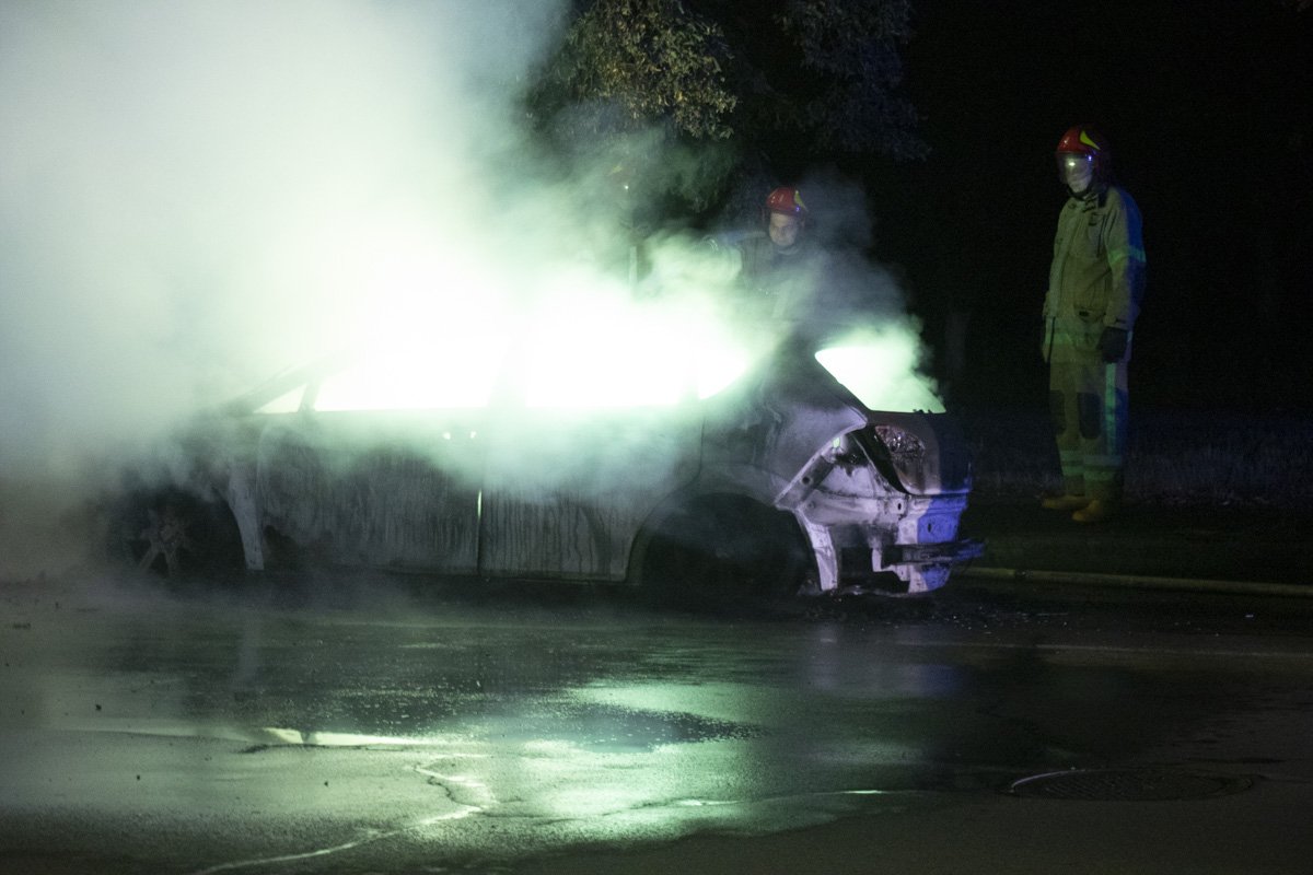 По адресу улица Академика Ефремова, 27 произошел пожар