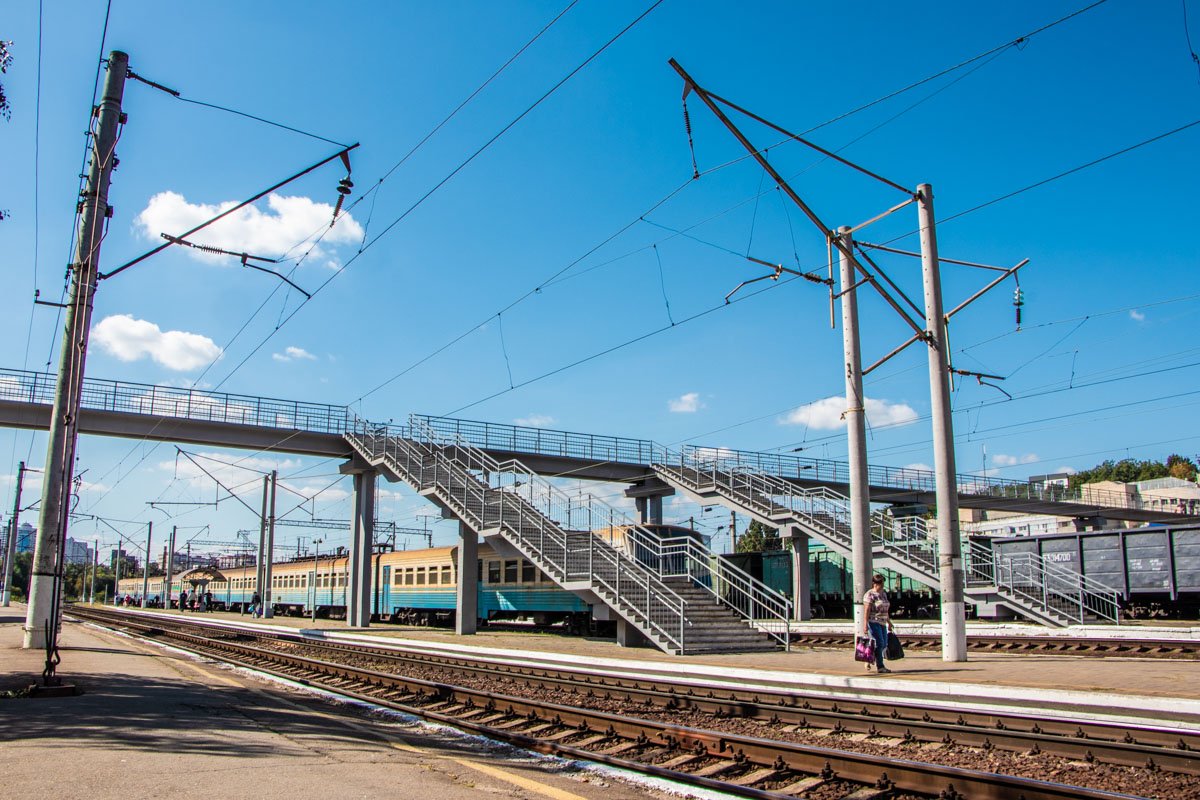 Его общая длина - 108,15 метром, а ширина - 3 метра Его общая длина - 108,15 метром, а ширина - 3 метра