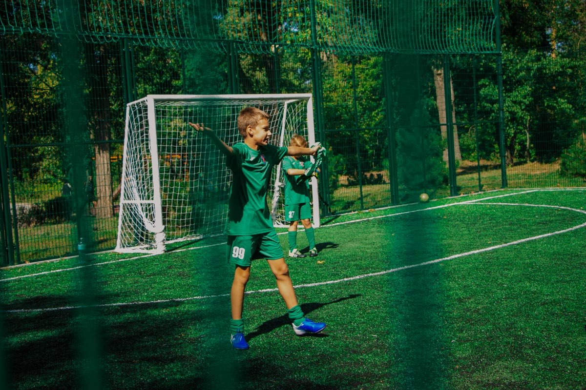 Кроме мест для прогулок "Пуща-Водица" может предложить и места для занятий спортом. А в дальнейшем таких мест должно стать еще больше Кроме мест для прогулок "Пуща-Водица" может предложить и места для занятий спортом. А в дальнейшем таких мест должно стать еще больше