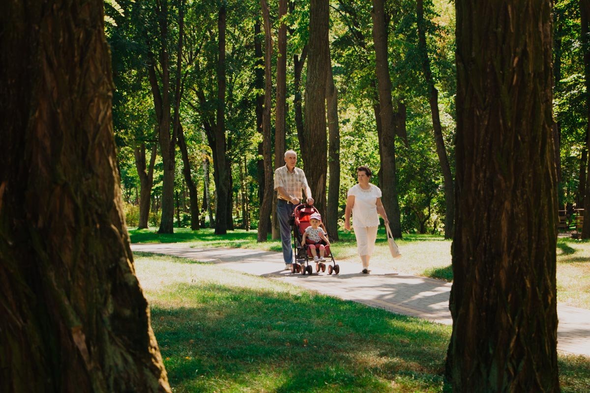 Да и вообще "Пуща-Водица" - отличное место для прогулок. Если вы не заметили Да и вообще "Пуща-Водица" - отличное место для прогулок. Если вы не заметили