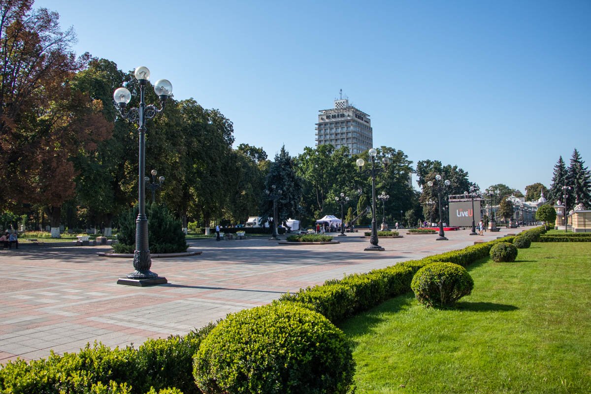 До конца года в парке появится новое освещение более чем за 18 миллионов гривен До конца года в парке появится новое освещение более чем за 18 миллионов гривен