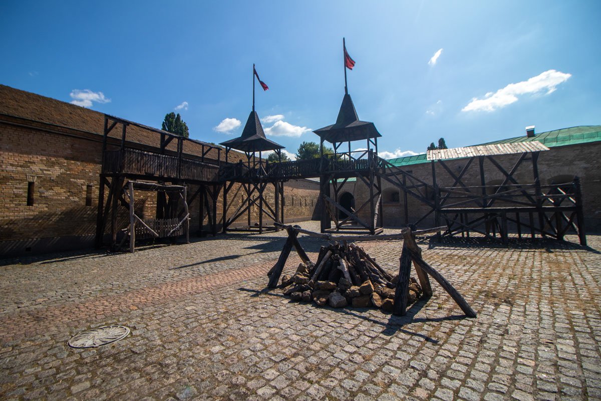 Разные форты превратили в укрепления разных эпох