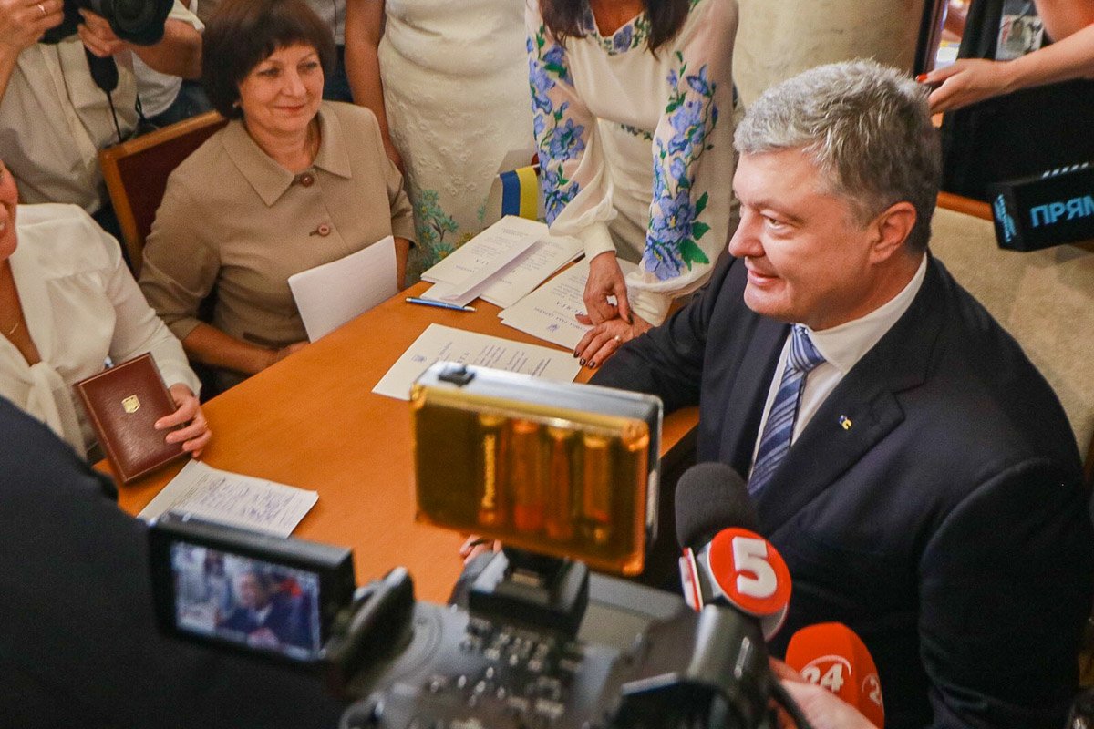 О торжественной части также рассказал Петр Порошенко 