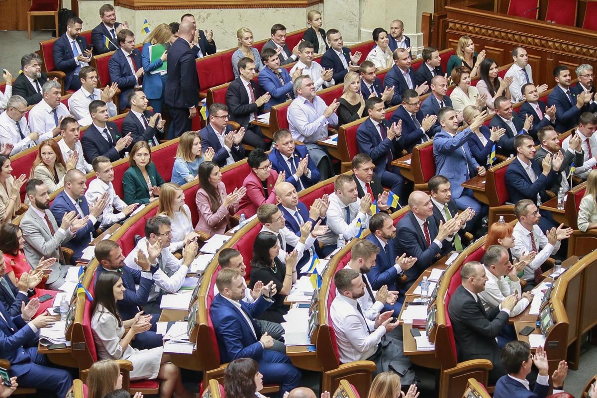 Большинство депутатов проголосовало за него