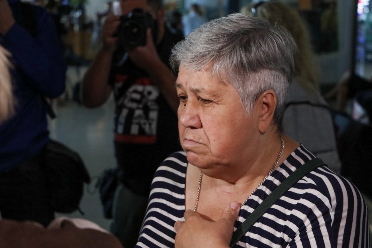 Каждый ждет с замиранием сердца и держит кулаки 