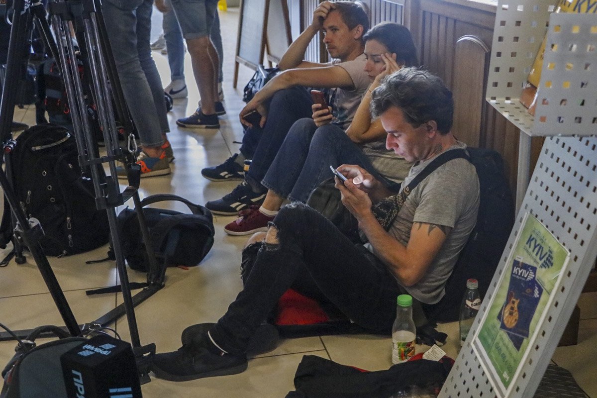 Томное ожидание новостей Томное ожидание новостей