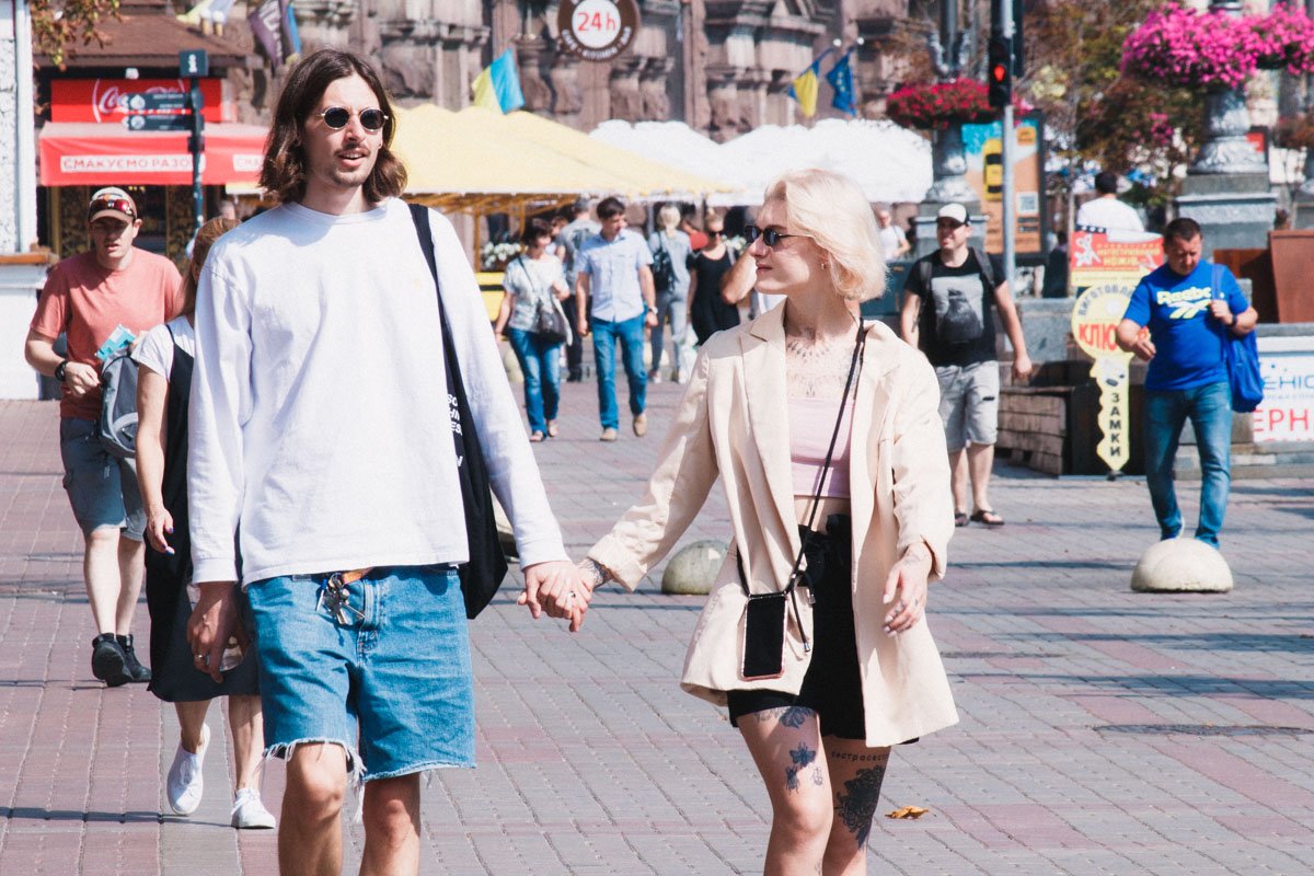 Держите своих любимых за руку покрепче Держите своих любимых за руку покрепче