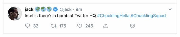 Один из оскорбительных твитов Один из оскорбительных твитов