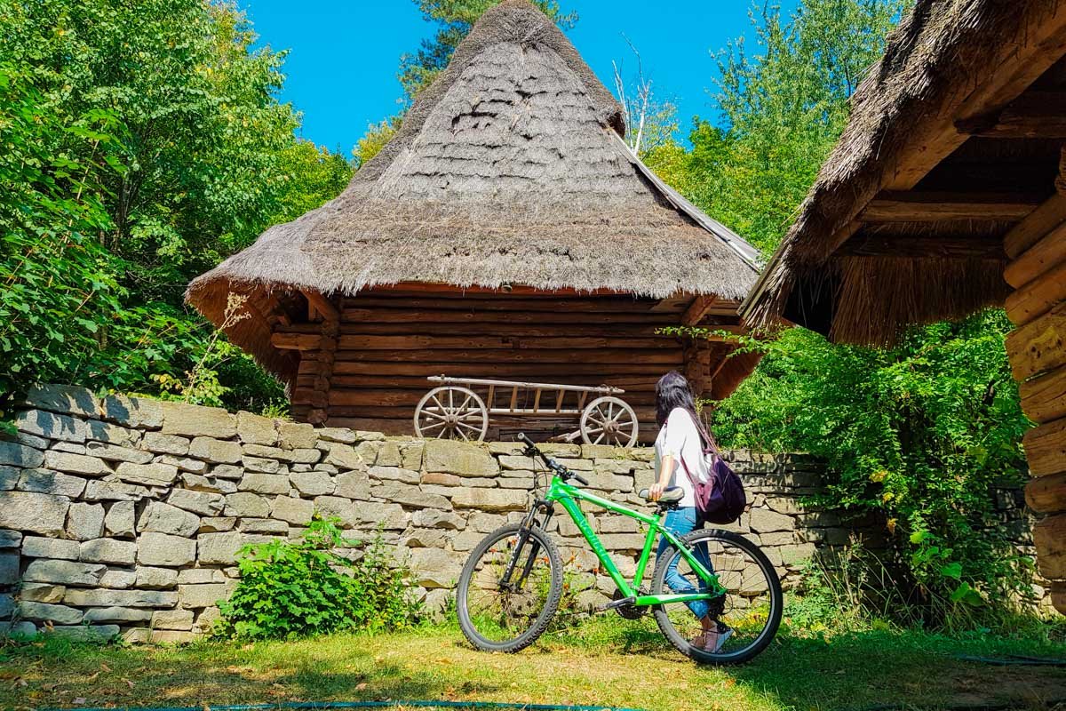 Встретились прошлое и настоящее... Встретились прошлое и настоящее...