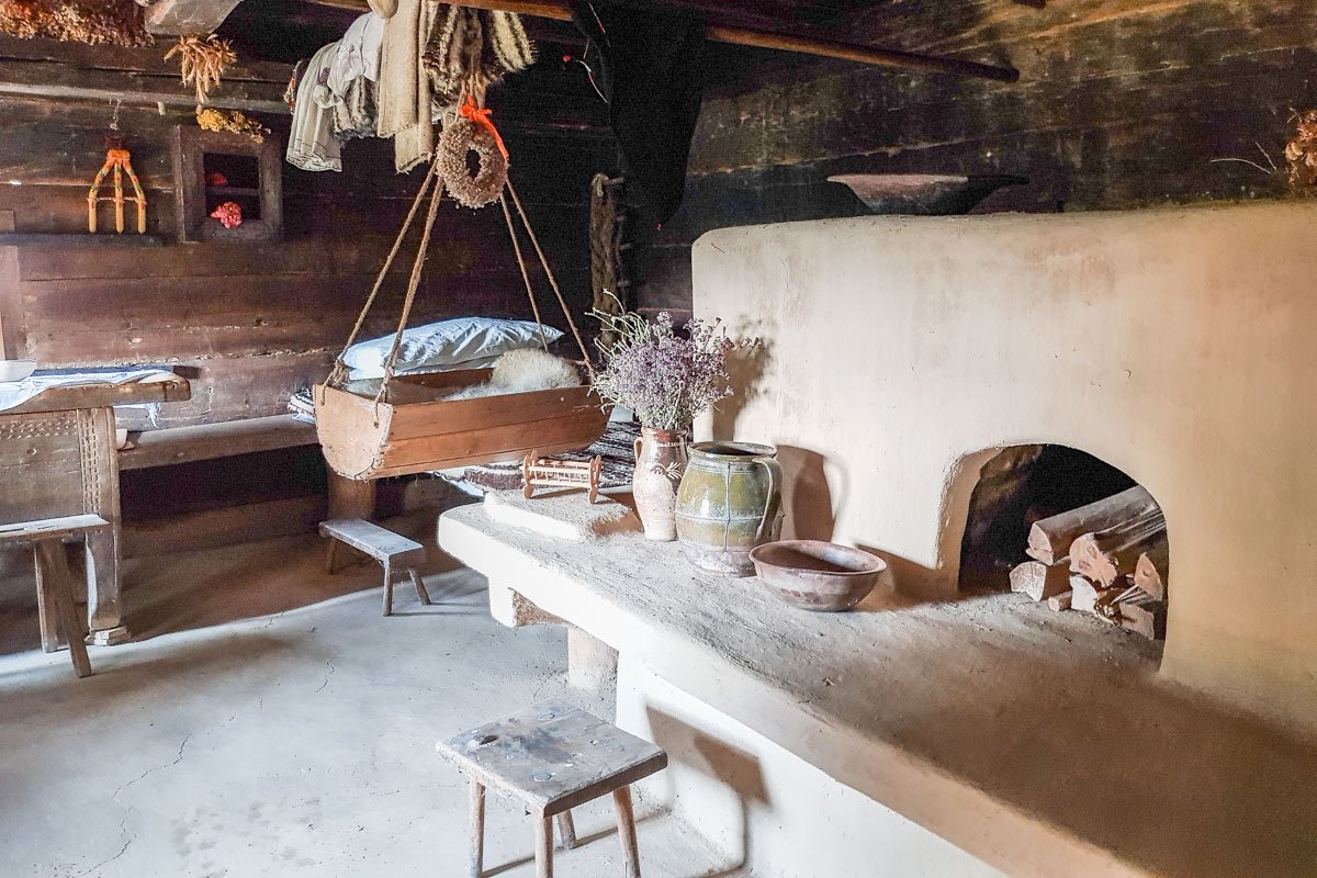 Заглянуть внутрь и захотеть остаться в том времени Заглянуть внутрь и захотеть остаться в том времени