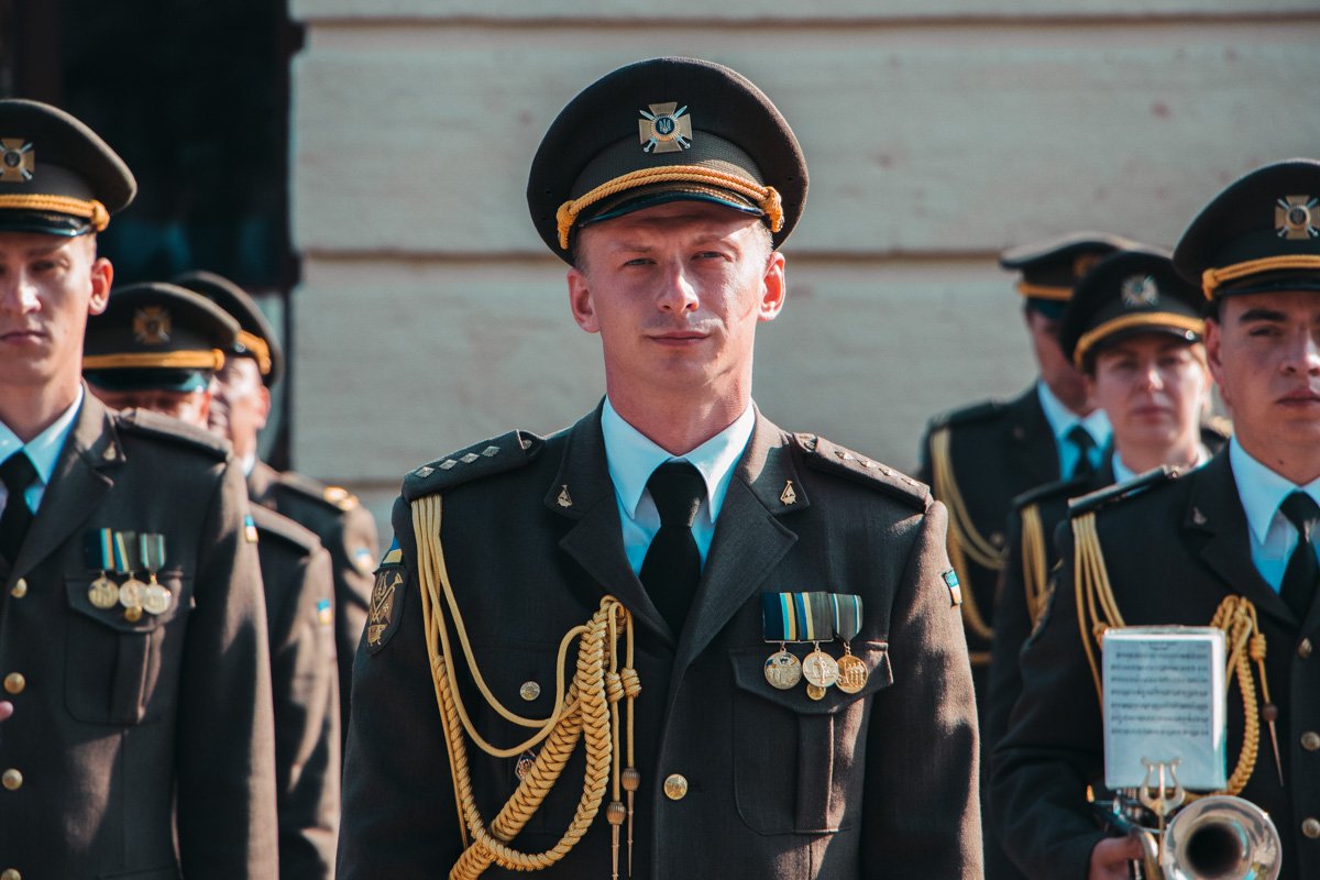 Оркестр разбавлял официальную обстановку Оркестр разбавлял официальную обстановку