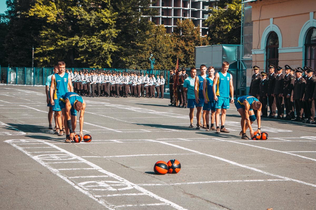 А это спортсмены лицея устраивают шоу А это спортсмены лицея устраивают шоу