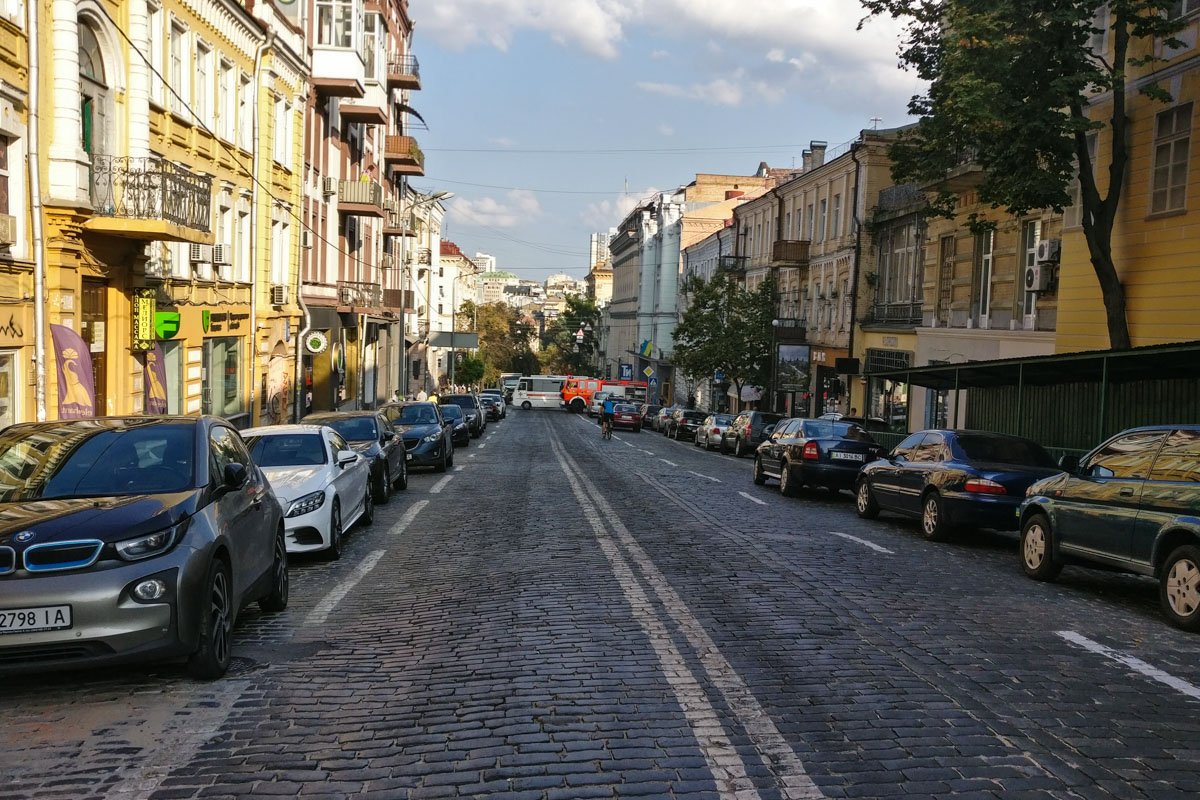 Проезд автомобилей невозможен, пока пожар не ликвидируют 