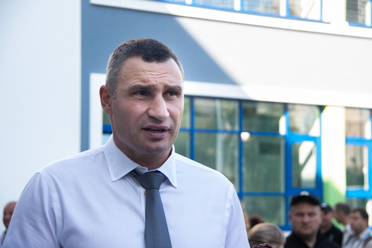 В 42 школе может быть всего 36 классов