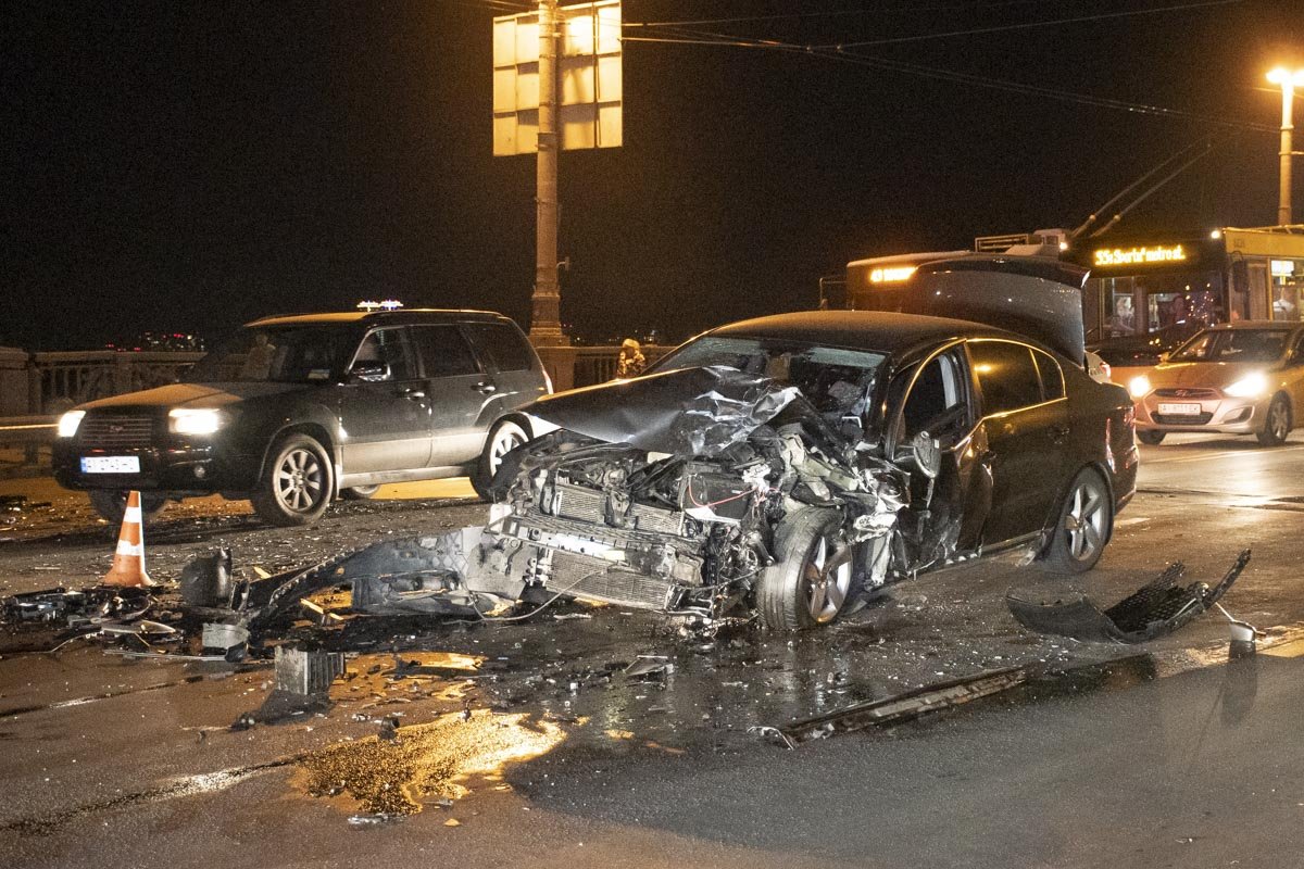 В результате аварии пострадали три человека