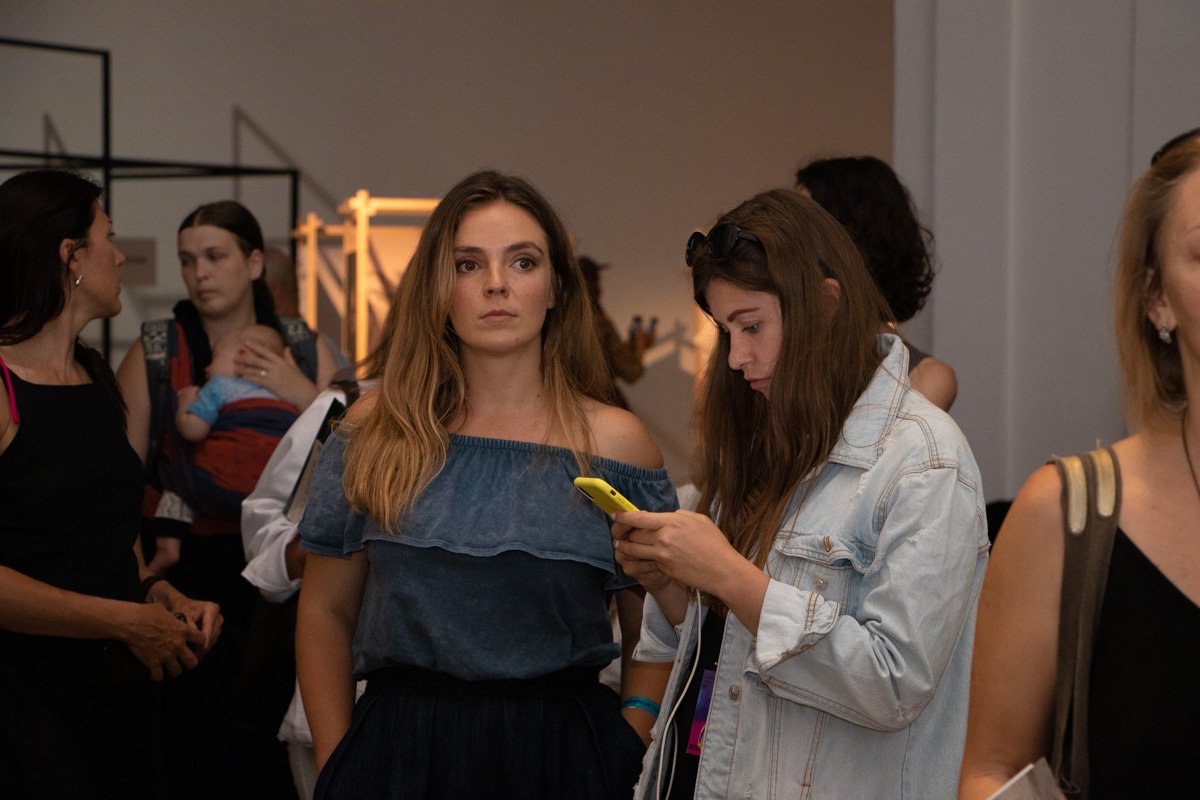 Пиар-менеджер KLAPTYK Диана Карпенко и редактор Информатора Алина Харавасил