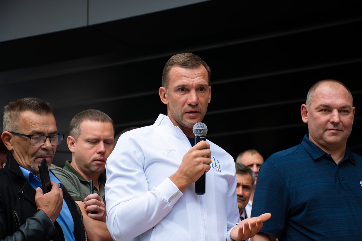 Все спортсмены пожелали удачи и высоких достижений молодому поколению Все спортсмены пожелали удачи и высоких достижений молодому поколению