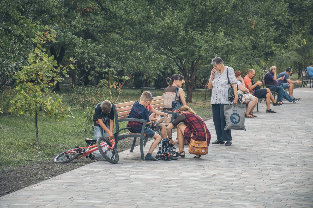 Так, на Выгуровском бульваре проходит реконструкция