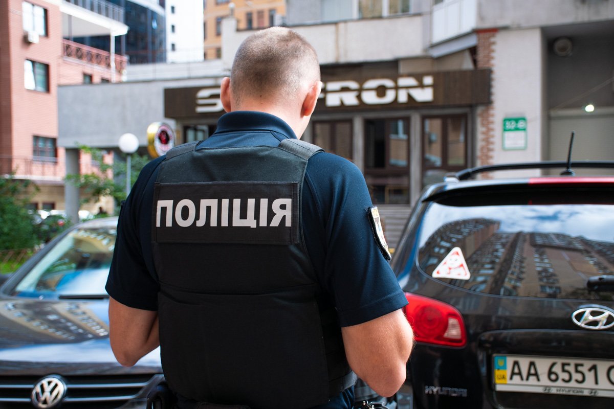 Сотрудники полиции квалифицируют данное происшествие как самоубийство