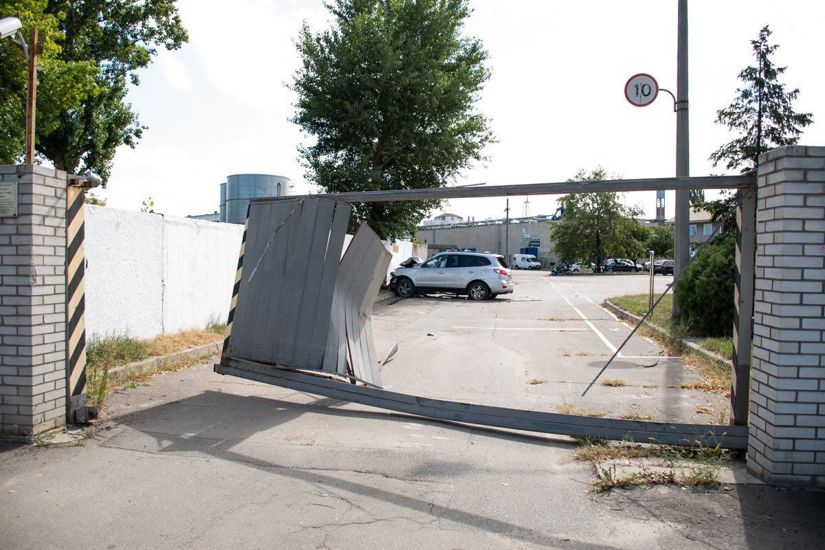 В Киеве по адресу улица Межигорская, 82 произошло ДТП с пострадавшими