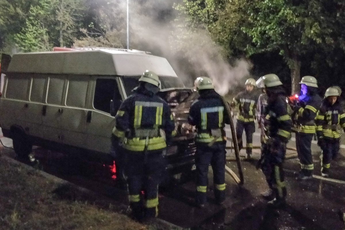 Спасатели прибыли на место происшествия в 02:02