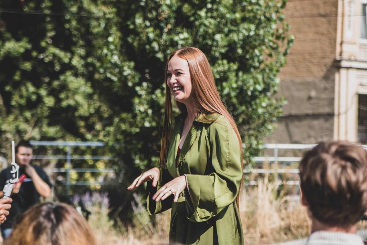 Однако перед этим Юлия вкратце рассказала историю проекта и всех 19 предыдущих скульптур