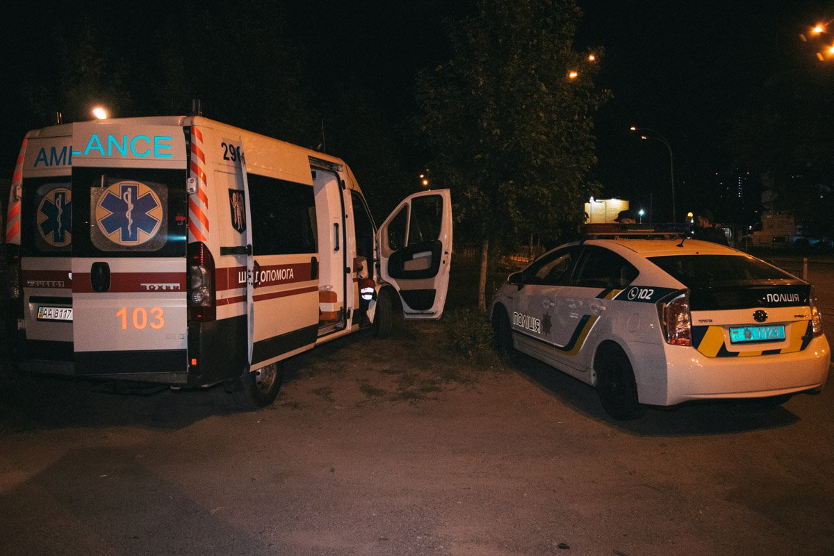 Врачи пытались спасти мужчину, но им оставалось лишь констатировать смерть