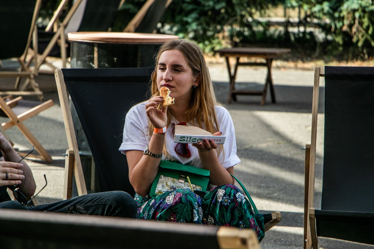 Книги - книгами... А обед по расписанию