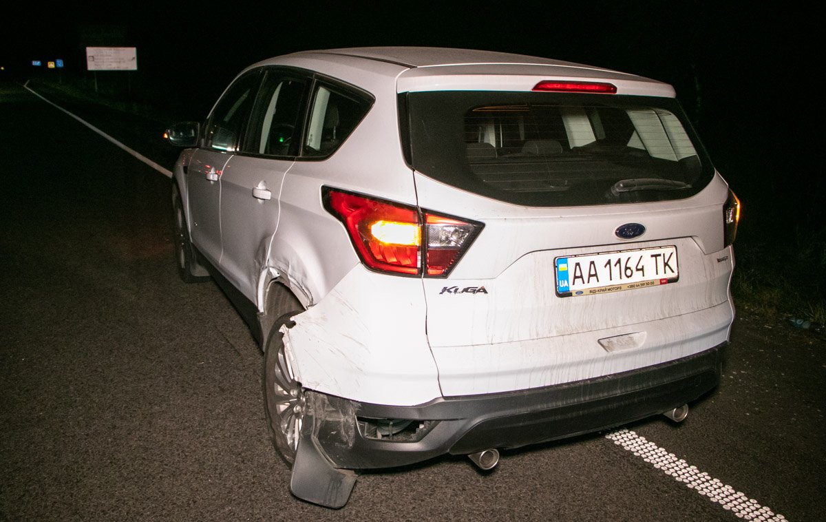 Изначально "Москвич" зацепил Ford Изначально "Москвич" зацепил Ford