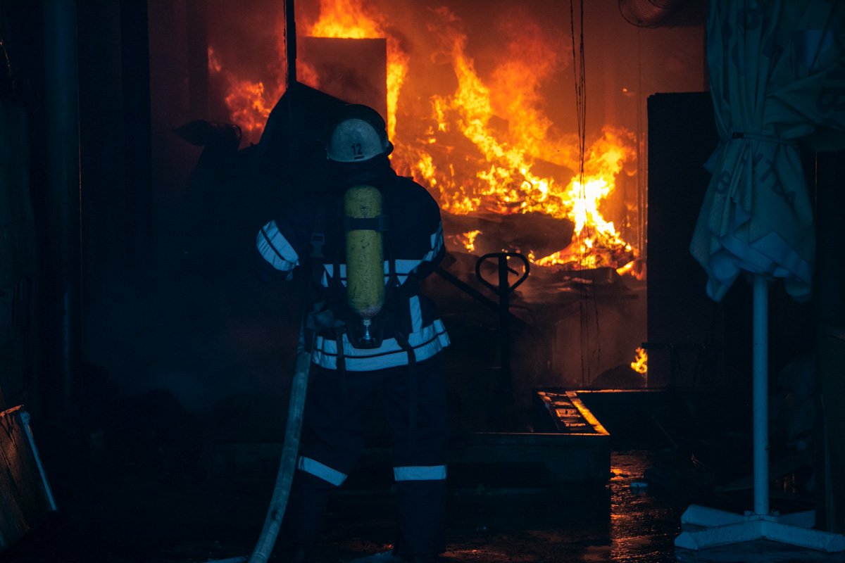 Площадь пожара составила около 200 квадратных метров Площадь пожара составила около 200 квадратных метров