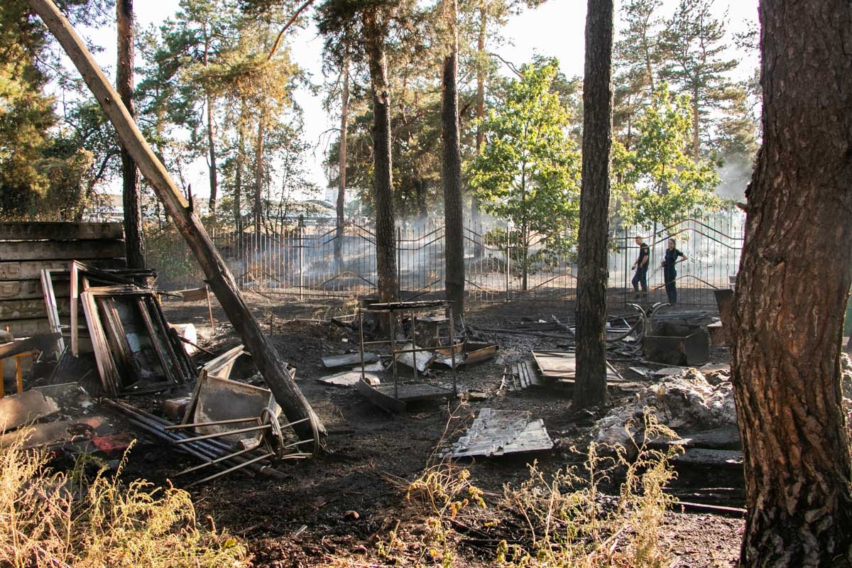 Огонь распространился на территории в один гектар Огонь распространился на территории в один гектар
