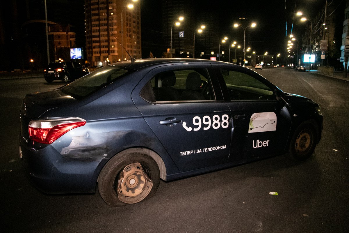 После Volkswagen BMW отбросило в Citroen, а того в Kia другой службы такси 