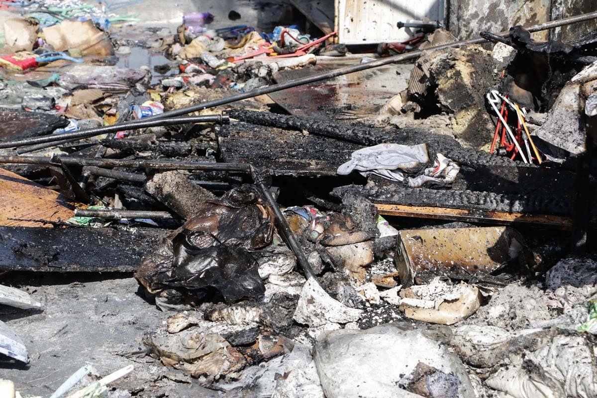 В среду, 11 сентября, в Киеве на рынке «Юность» начался пожар