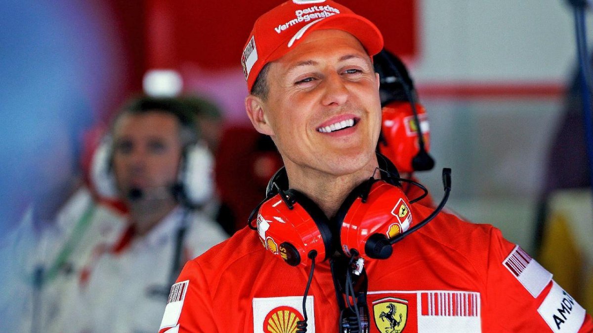 Михаэля Шумахера перевезли в парижскую клинику имени Жоржа Помпиду Михаэля Шумахера перевезли в парижскую клинику имени Жоржа Помпиду