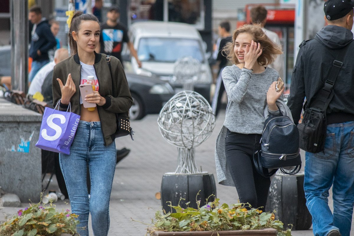 Улыбайтесь! Улыбайтесь!