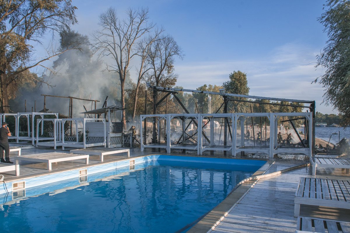 Небольшая уцелевшая часть комплекса 