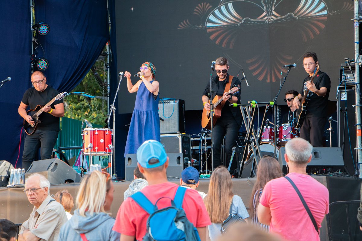 Выступление группы "Лиловый" завораживало Выступление группы "Лиловый" завораживало