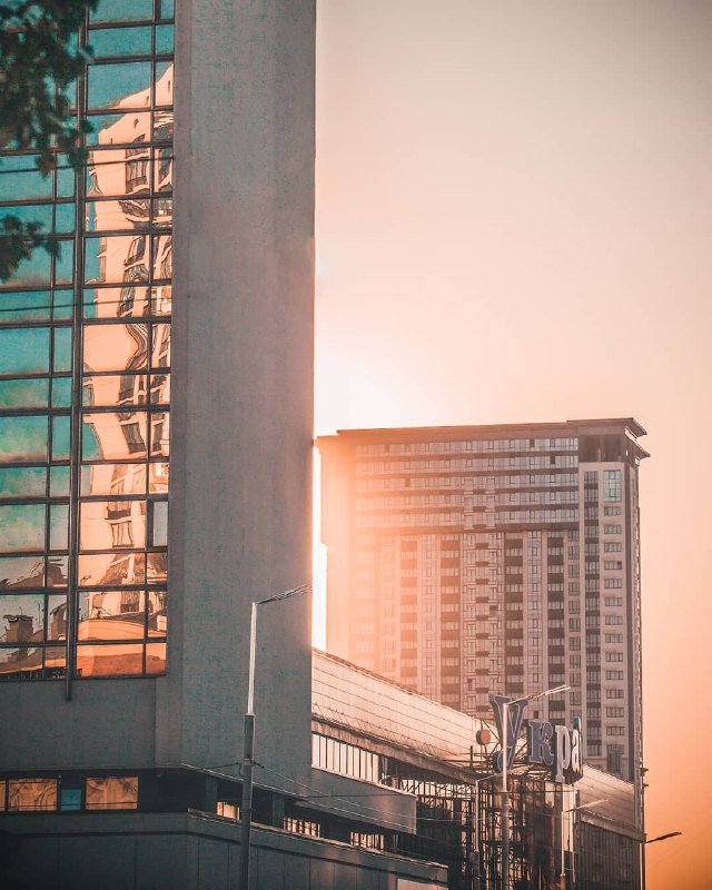Блики городского настроения. Фото: @kv4dromax