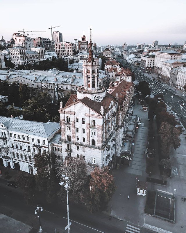 Раскрась свой город своим настроением. Фото: @anufriev.photo