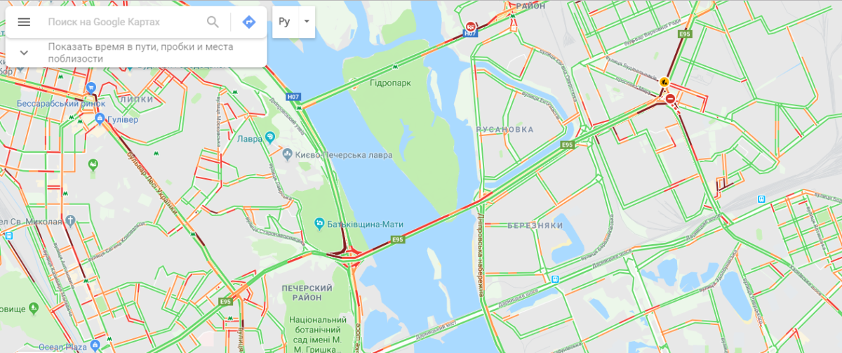 А вот с мостами придется гадать - где-то вы проведете солидное время в пробке, а где-то - пролетите за минуты