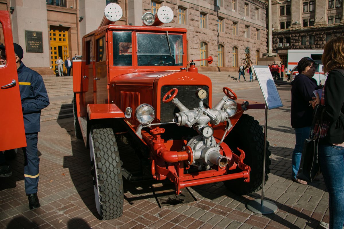 Среди техники есть несколько раритетных экземпляров