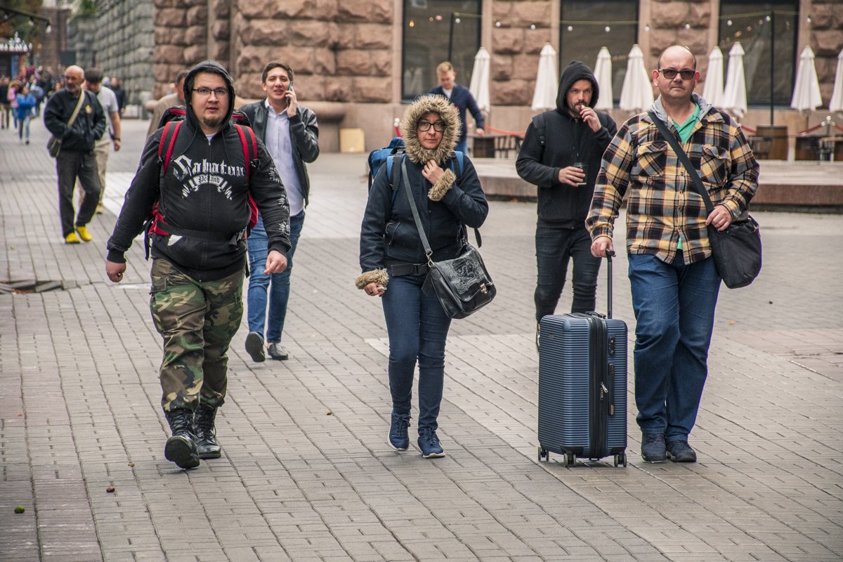 Туристы явно в шоке от киевской погоды 