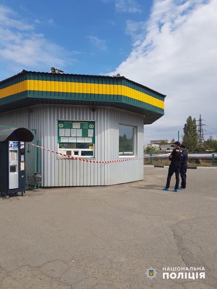 Тела погибших обнаружила жена одного из сотрудников