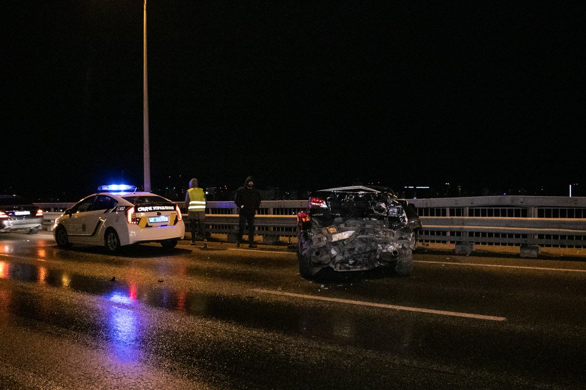 Lexus восстановлению не подлежит Lexus восстановлению не подлежит