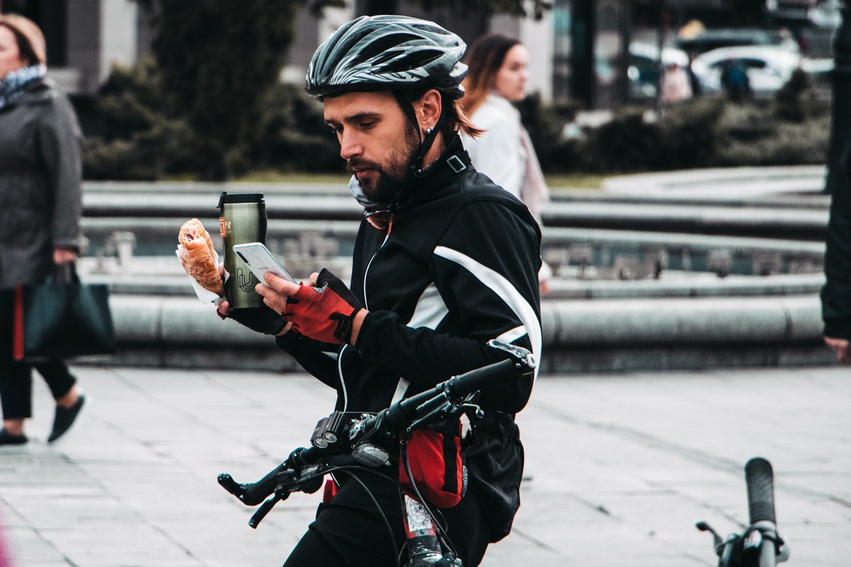 Всех участников ждали горячие напитки и вкусные круассаны