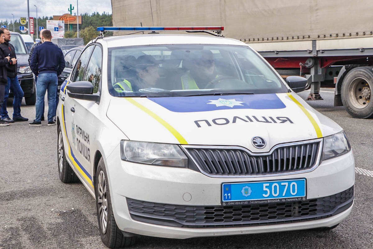 На месте работали экипажи патрульной полиции, медики и следственно-оперативная группа На месте работали экипажи патрульной полиции, медики и следственно-оперативная группа