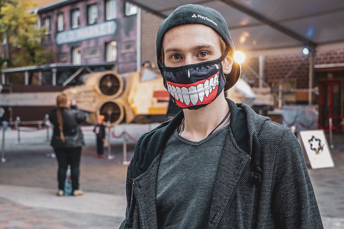 Улыбок на Comic Con Ukraine хватает и вполне реальных и настоящих