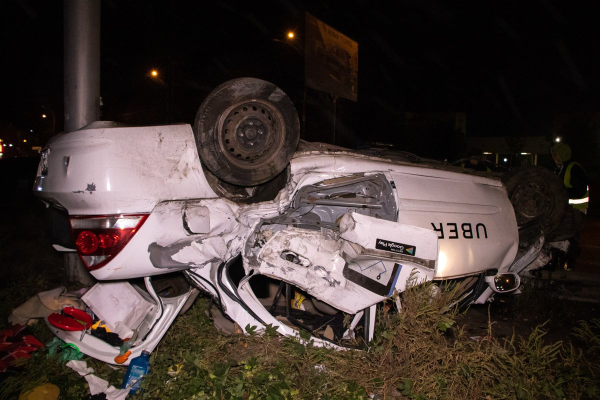 Водителя и пассажира госпитализировали в тяжелом состоянии