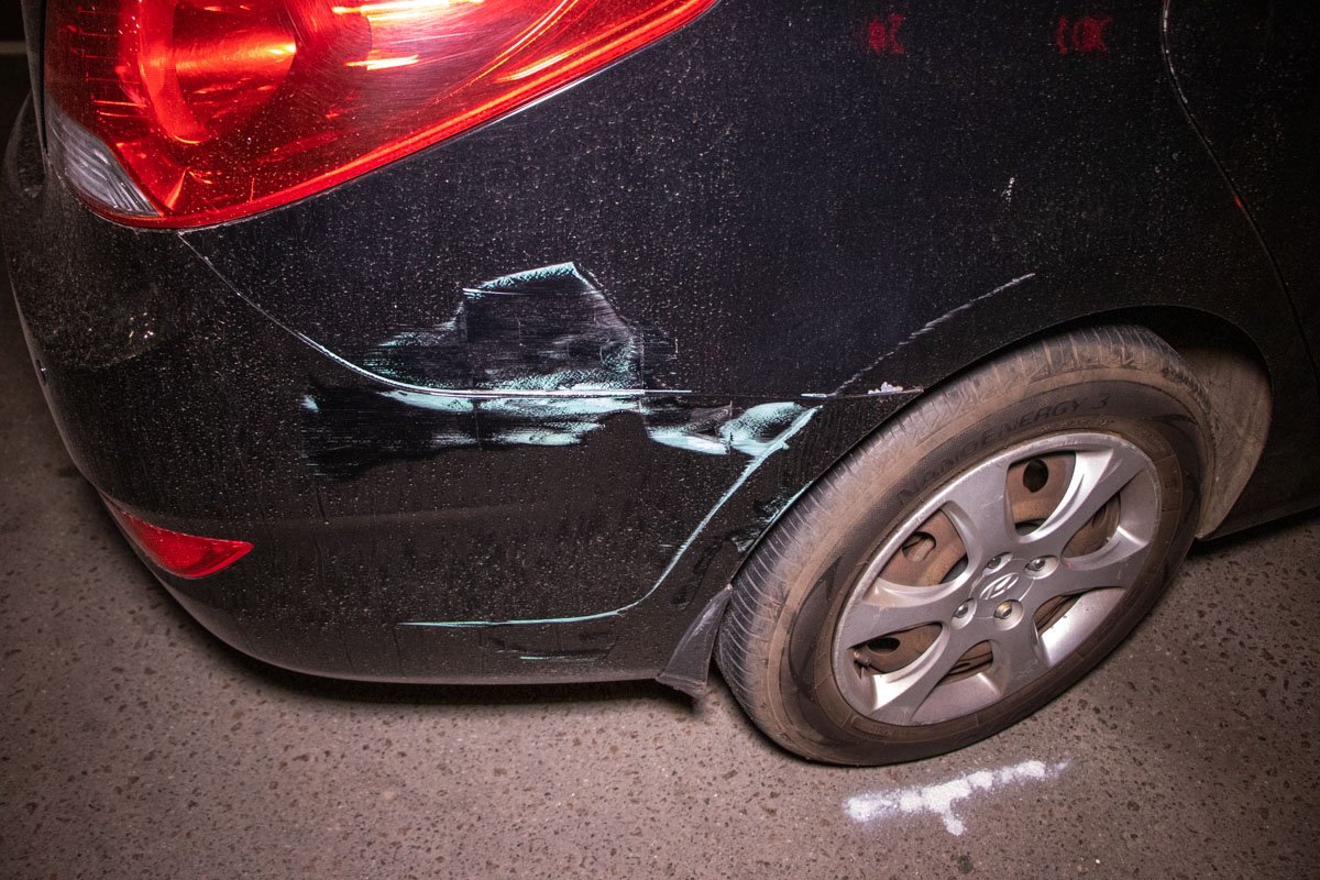 Ничуть этому не смутившись аварии, женщина направилась в ночное заведение