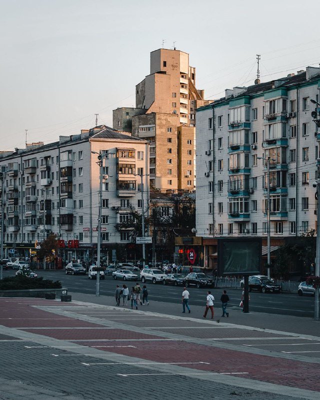 Геометрия города под разными ракурсами. Фото: zhukevych Геометрия города под разными ракурсами. Фото: zhukevych